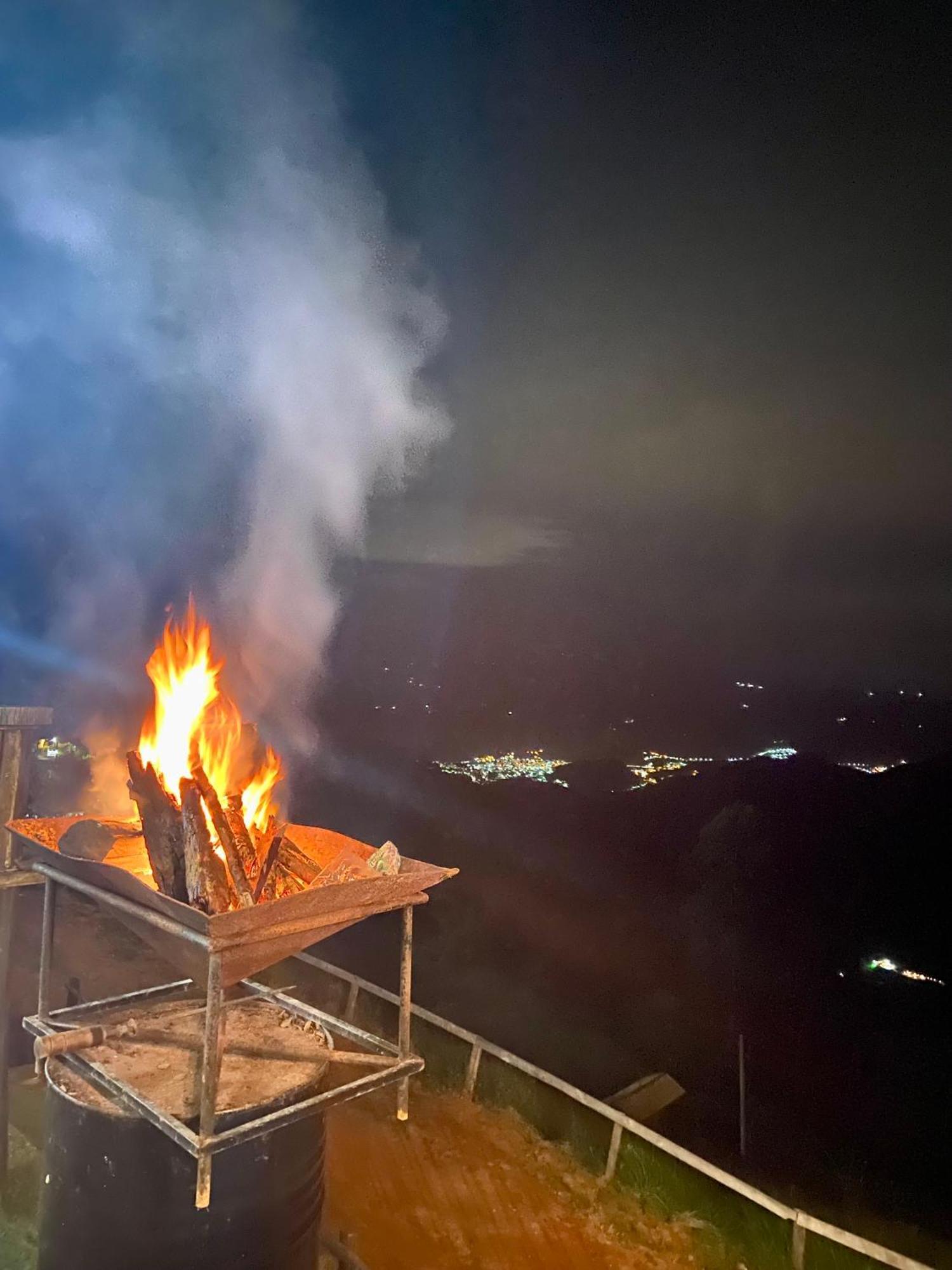 Chapeu Das Montanhas Castelo Zewnętrze zdjęcie